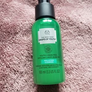 The Body Shop-Drops of Youth™ Liquid Peel. NEW